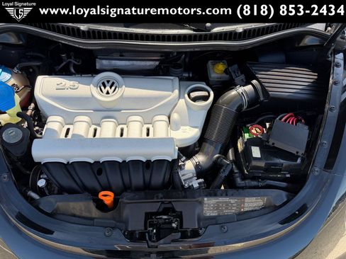 Used 2009 Volkswagen Beetle S FWD image 24