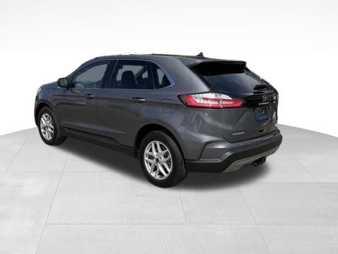 Used 2024 Ford Edge SEL image 4