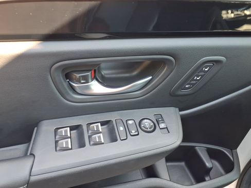 Certified 2025 Honda Pilot EX-L image 13