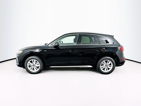 Used 2023 Audi Q5 2.0T Premium w/ Convenience Package AWD/4WD image 4