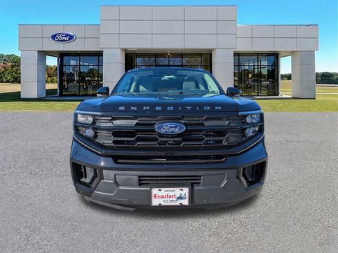 New 2025 Ford Expedition Max Active image 9