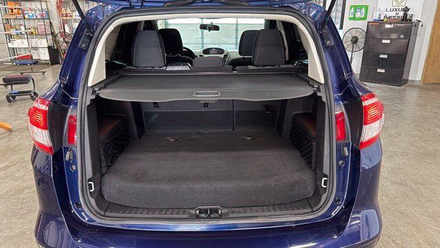 Used 2017 Ford C-MAX SE FWD image 19