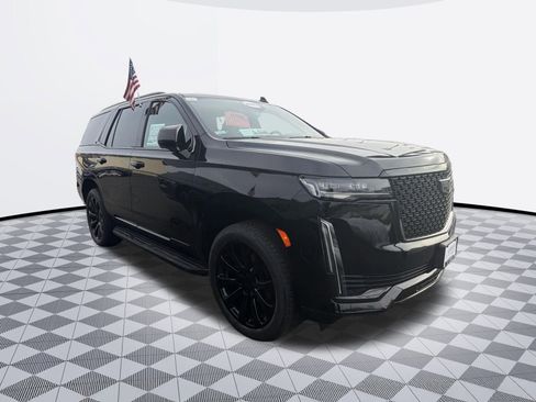 Used 2023 Cadillac Escalade Premium Luxury image 4