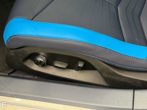 Used 2023 Chevrolet Corvette Z06 w/ Stealth Interior Trim Package RWD image 17