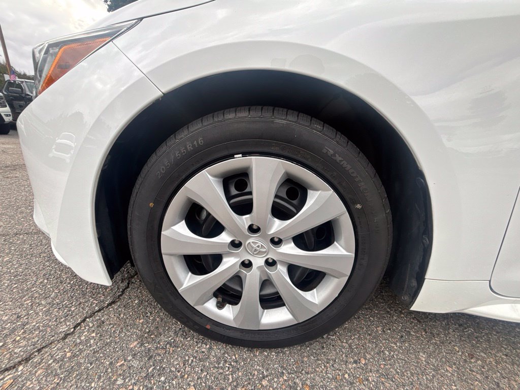 Used 2023 Toyota Corolla LE FWD image 24