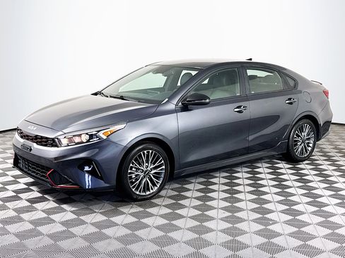 Used 2022 Kia Forte GT-Line FWD image 4