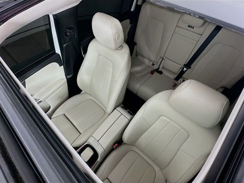 Used 2021 Mercedes-Benz GLB 250 image 21