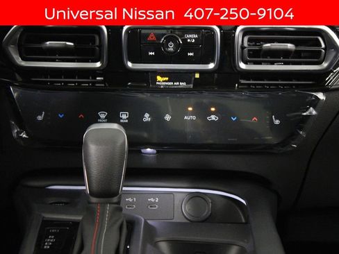 New 2026 Nissan Sentra SR w/ SR Premium Package FWD image 21
