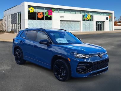 New 2026 Volkswagen Tiguan SE R-Line