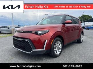 Used 2023 Kia Soul LX w/ LX Technology Package FWD video 1