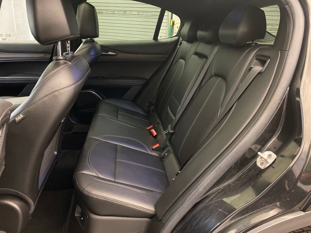 Used 2022 Alfa Romeo Stelvio Ti AWD/4WD image 22