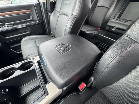 Used 2014 RAM 1500 Laramie w/ Convenience Group AWD/4WD image 22