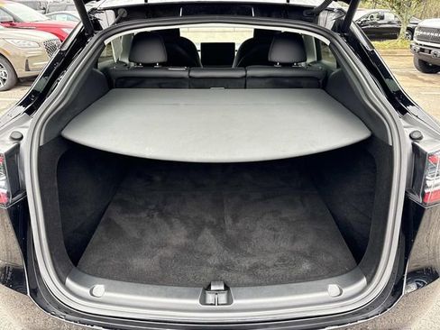 Used 2025 Tesla Model Y Long Range image 12