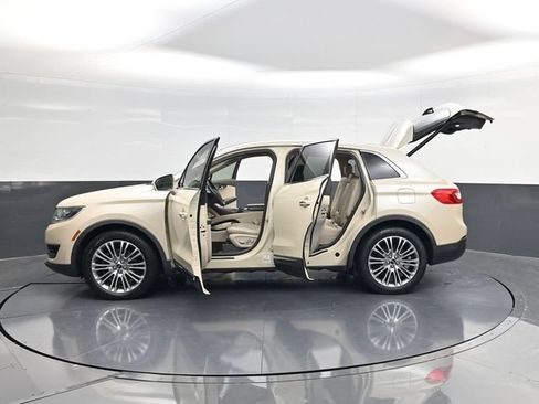 Used 2018 Lincoln MKX Reserve w/ Lincoln MKX Climate Package AWD/4WD image 60