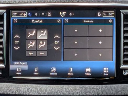 Used 2025 Chrysler Pacifica Select FWD image 16