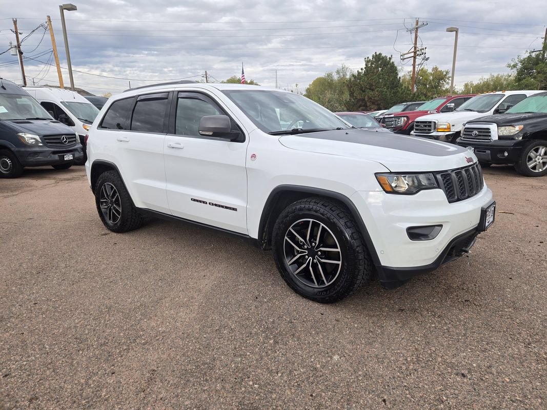 Used 2019 Jeep Grand Cherokee Trailhawk AWD/4WD image 2