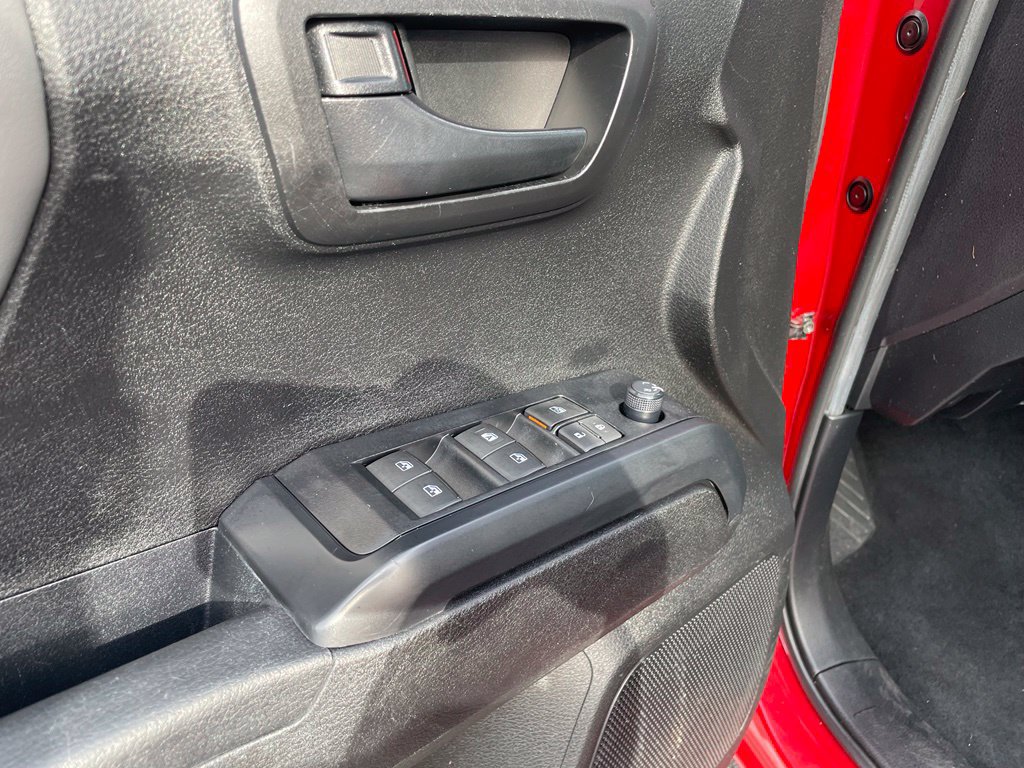 Used 2022 Toyota Tacoma SR w/ SR Convenience Package RWD image 12