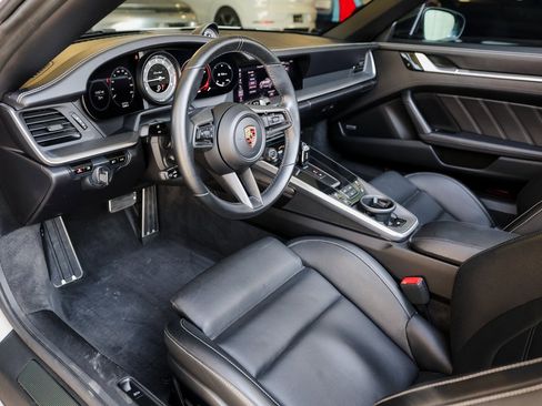 Certified 2021 Porsche 911 Turbo image 4