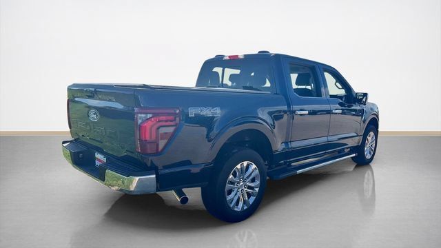 Used 2025 Ford F150 Lariat w/ Equipment Group 502A High AWD/4WD image 3