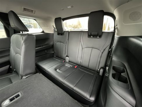 New 2026 INFINITI QX60 Luxe image 14