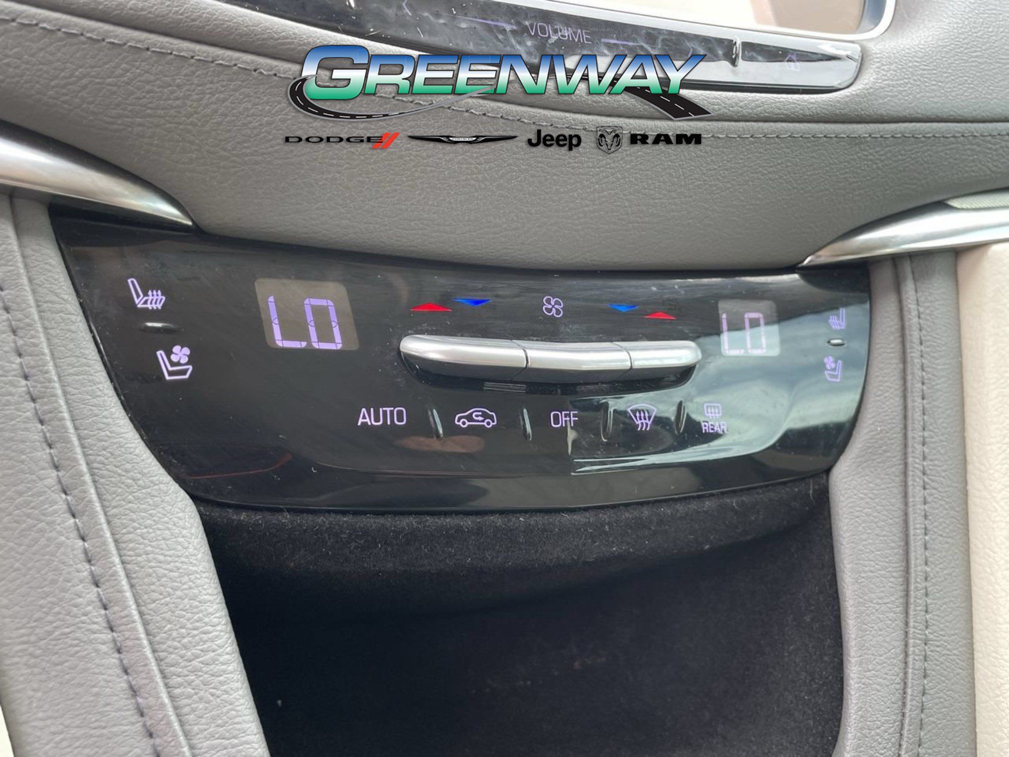 Used 2017 Cadillac XT5 Premium Luxury FWD image 24