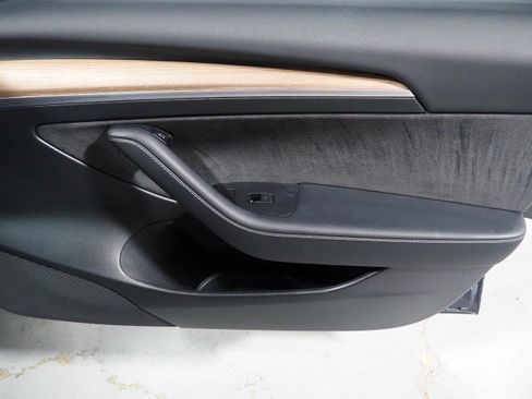 Used 2023 Tesla Model 3 Standard Range RWD image 57