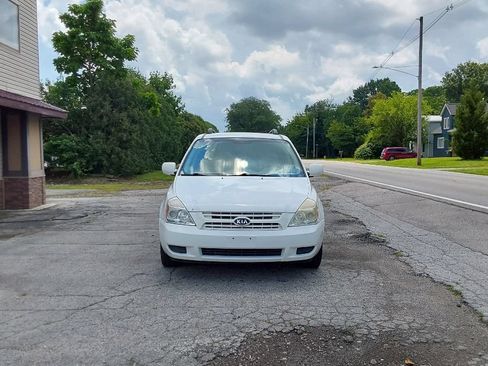 Used 2008 Kia Sedona LX FWD image 2