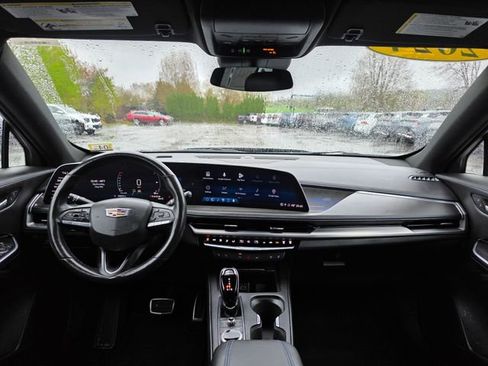 Used 2024 Cadillac XT4 Sport AWD/4WD image 19