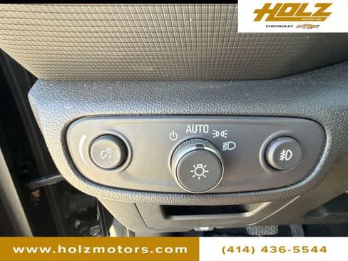 Certified 2023 Chevrolet TrailBlazer RS w/ Sun and Liftgate Package AWD/4WD image 18