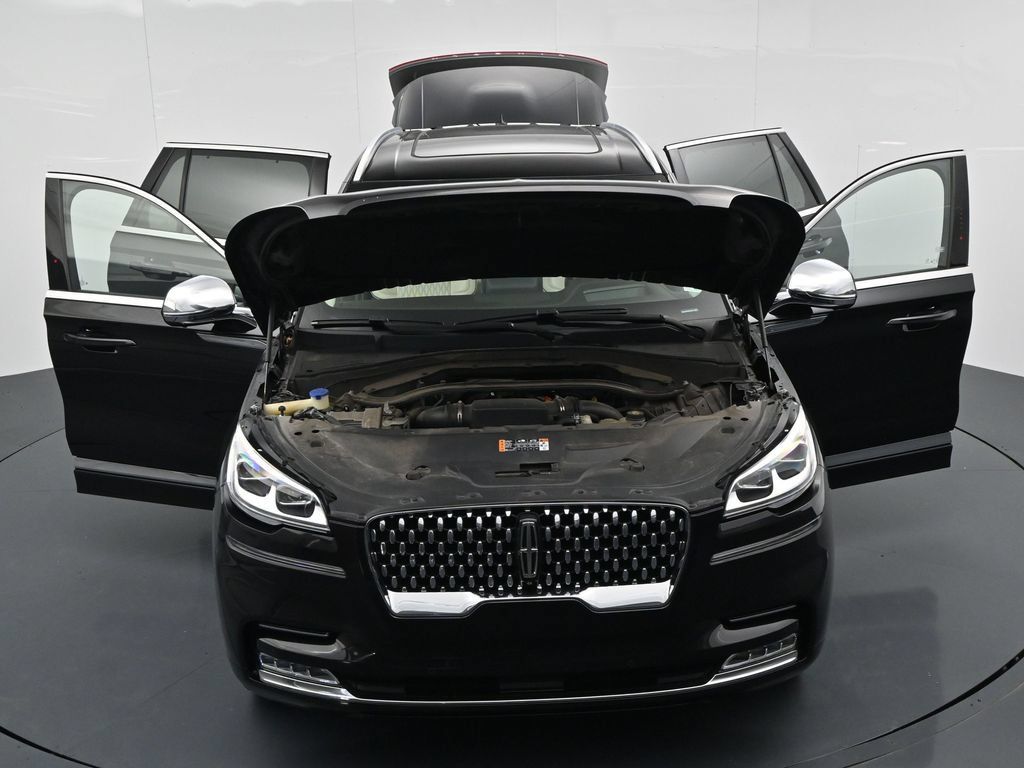 Used 2021 Lincoln Aviator Black Label w/ Class IV Trailer Tow Package AWD/4WD image 18