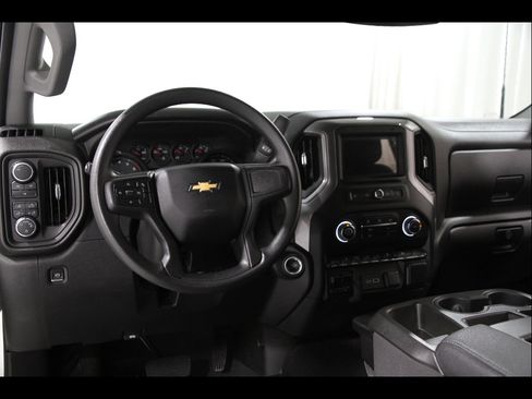 Certified 2024 Chevrolet Silverado 2500 Custom w/ Custom Value Package image 7