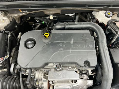 Used 2024 Chevrolet Malibu LT FWD image 25