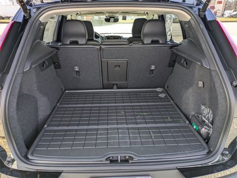 New 2025 Volvo XC40 B5 Plus w/ Protection Package Premier image 13