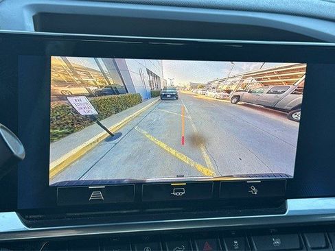 Certified 2023 Chevrolet Silverado 1500 LT w/ Convenience Package II image 24