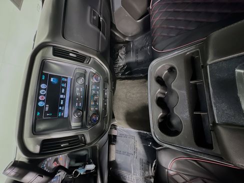 Used 2018 Chevrolet Silverado 1500 LT w/ All Star Edition image 23