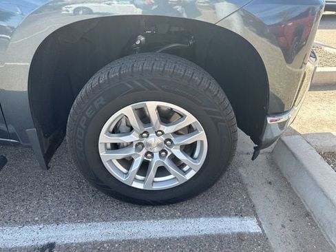 Used 2019 Chevrolet Silverado 1500 LT w/ All-Star Edition AWD/4WD image 10