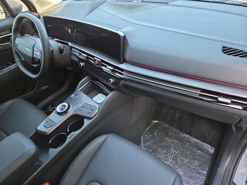 New 2026 Kia Sportage SX Prestige AWD/4WD image 9
