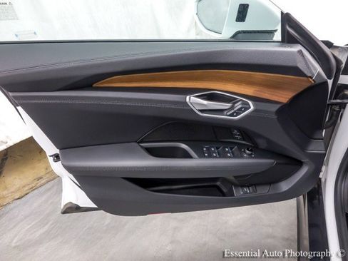 Used 2022 Audi e-tron GT Premium Plus image 23