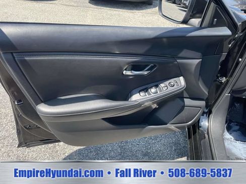 Used 2024 Nissan Sentra SV w/ Trunk Package FWD image 17