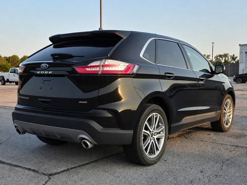 Used 2024 Ford Edge Titanium AWD/4WD image 6