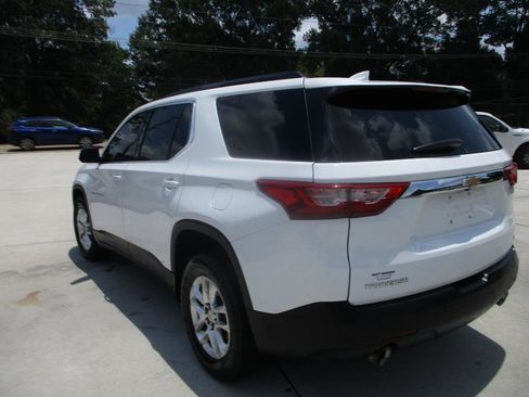 Used 2019 Chevrolet Traverse LT FWD image 27