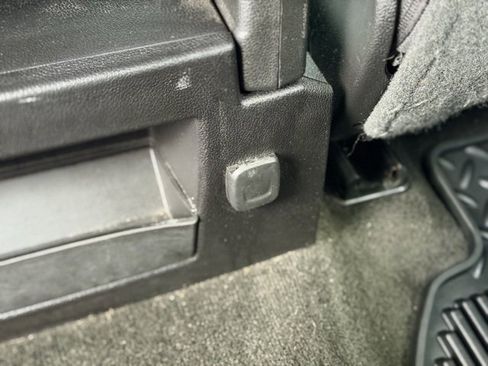 Used 2019 GMC Sierra 1500 SLE w/ SLE Value Package image 23