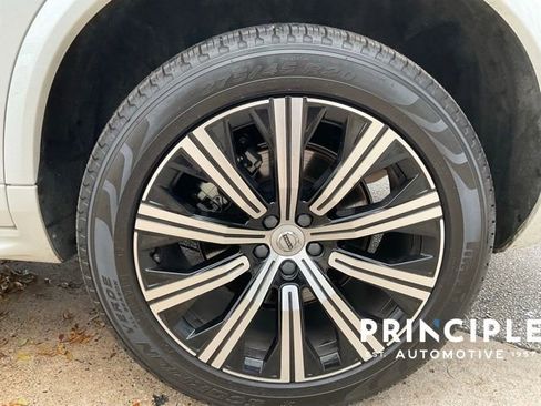 Certified 2023 Volvo XC90 B5 Plus w/ Protection Package Premier image 10