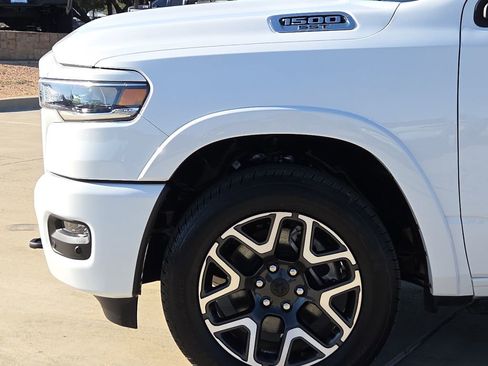 Used 2025 RAM 1500 Laramie AWD/4WD image 5