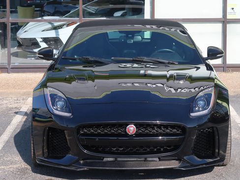 Used 2016 Jaguar F-TYPE R image 4