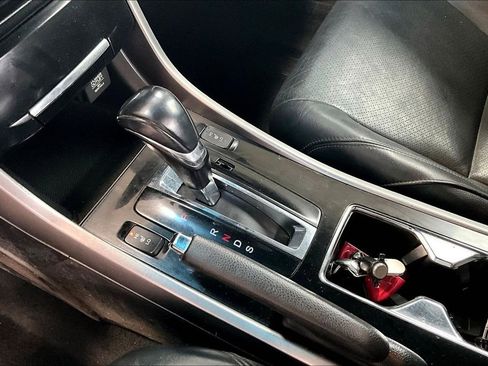 Used 2017 Honda Accord EX-L image 16