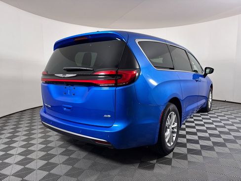 New 2026 Chrysler Pacifica Select AWD/4WD image 23