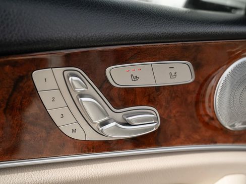 Used 2018 Mercedes-Benz E 300 E 300 4MATIC Sedan 4D image 16