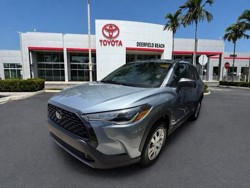Used 2023 Toyota Corolla Cross L FWD image 3