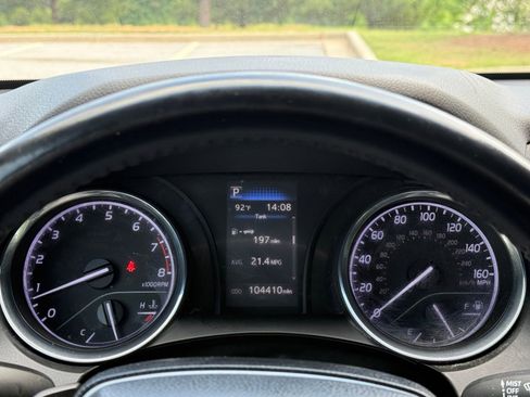 Used 2019 Toyota Camry SE FWD image 28